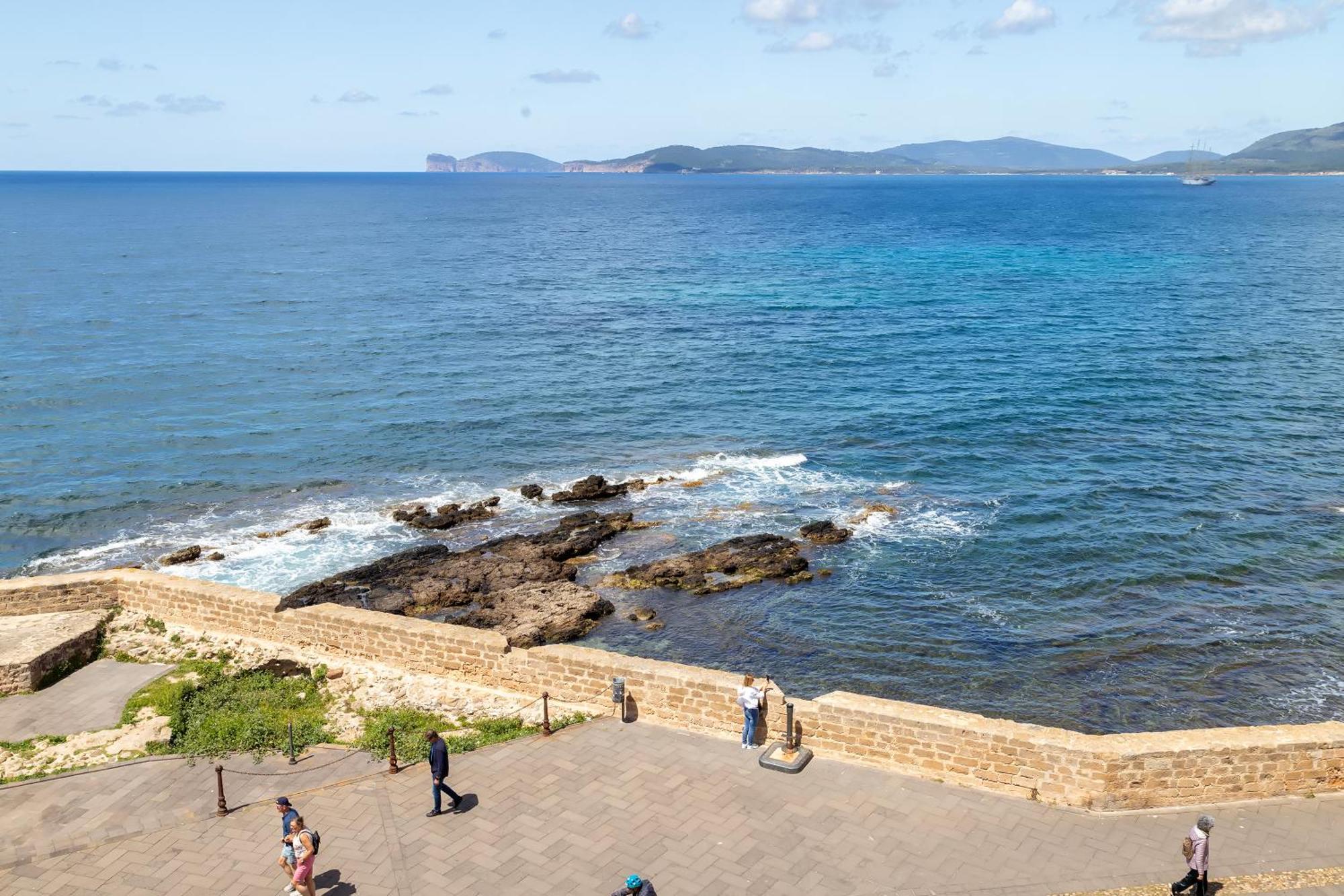 Forrest Seaside Loft View 121 * Alghero