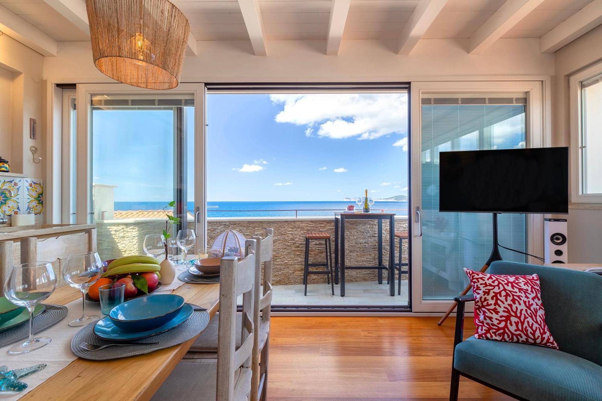 Forrest Seaside Loft View 121 Apartment