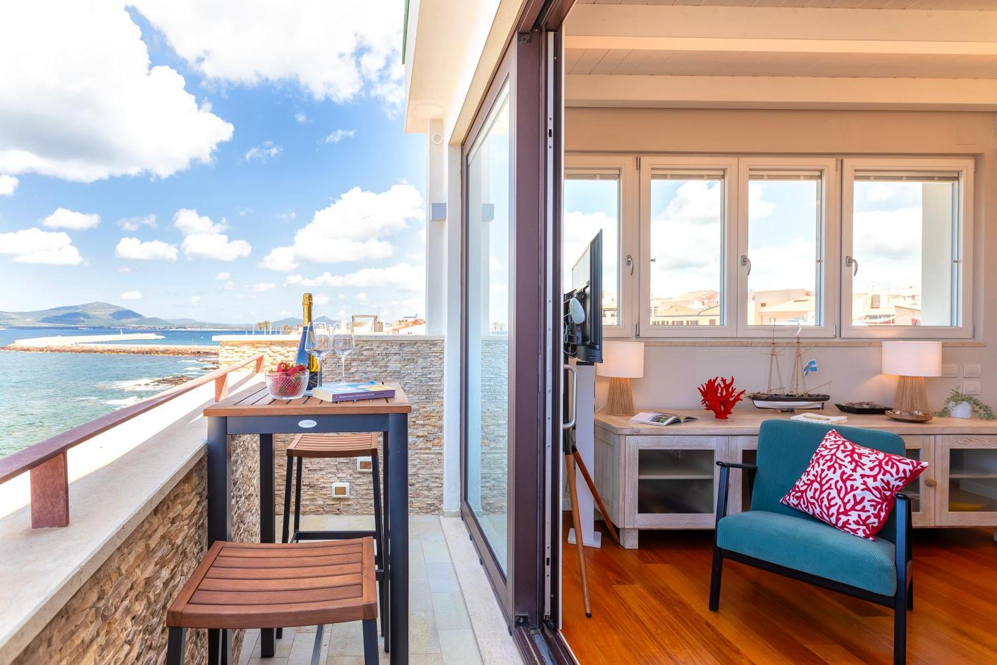 Forrest Seaside Loft View 121 Apartment
